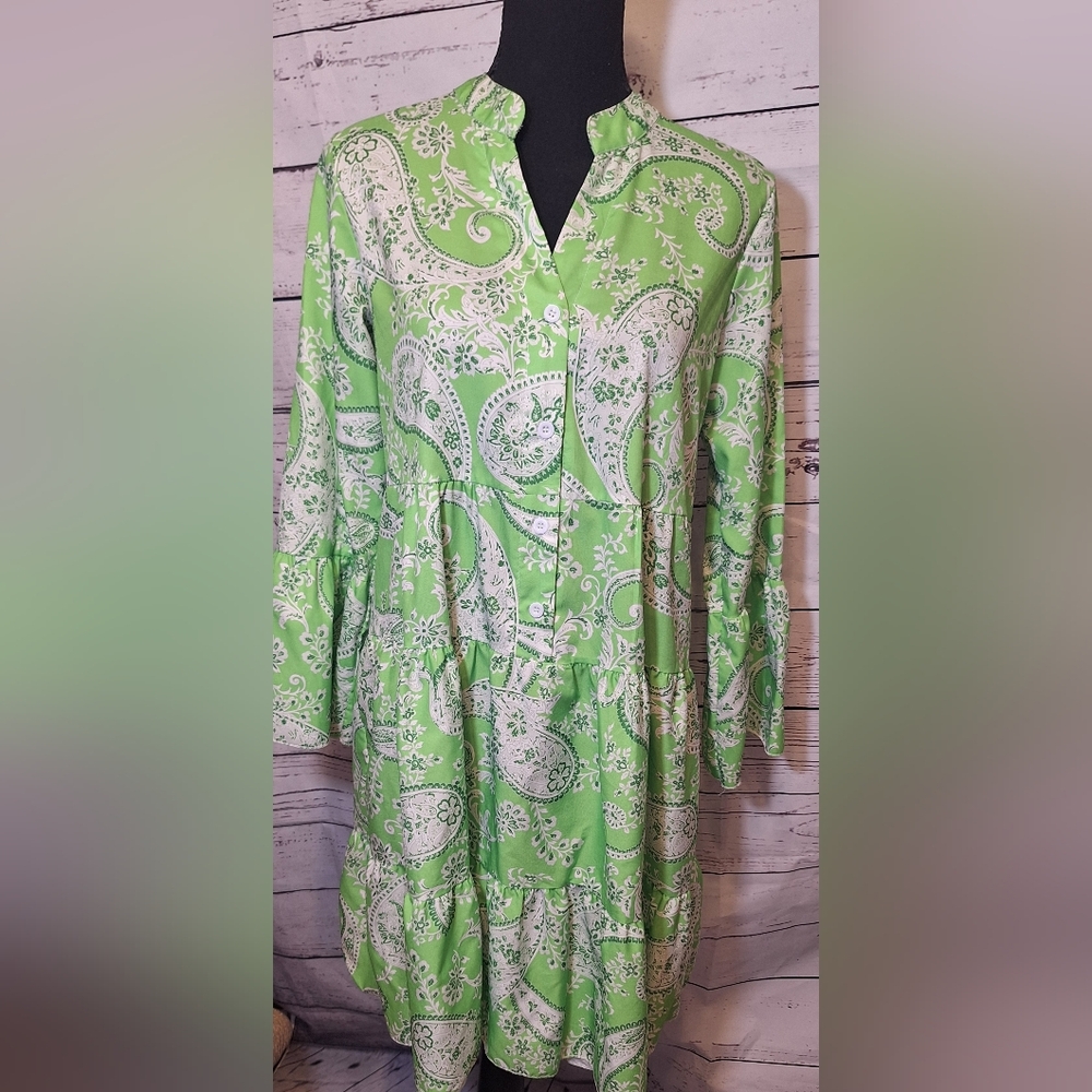 SundayUp Vibrant Green Patterned Bell Sleeve Tiered Dress Sz. M #1976 - Picture 2 of 8